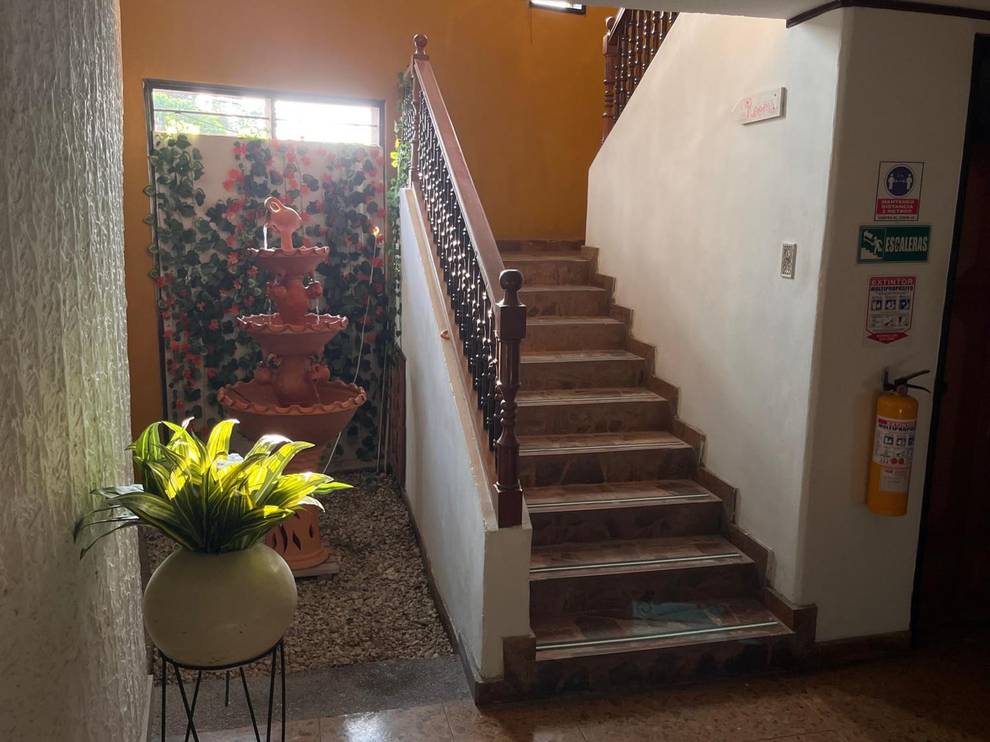 The Chill In Mansion Hostel Santa Marta エクステリア 写真