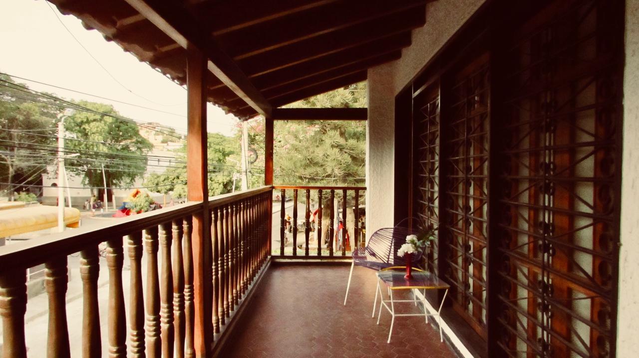 The Chill In Mansion Hostel Santa Marta エクステリア 写真